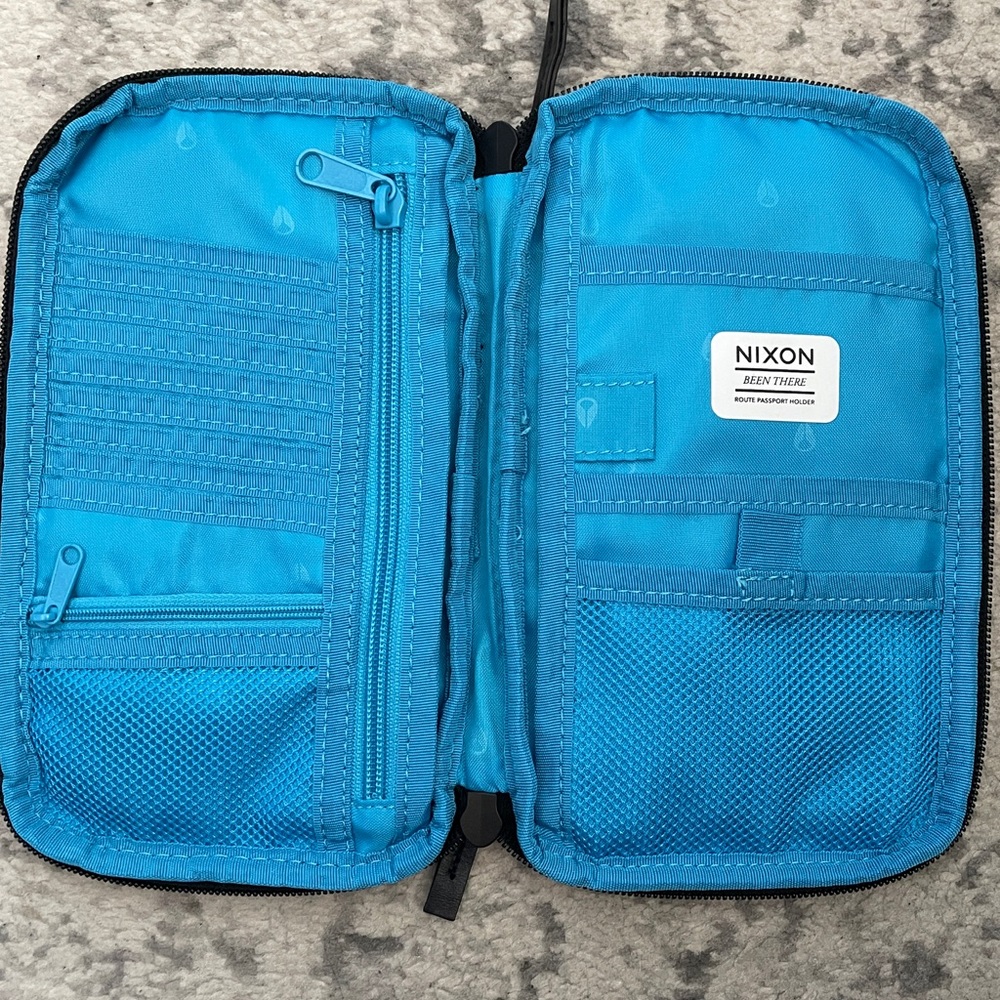 Nixon Route Passport Holder